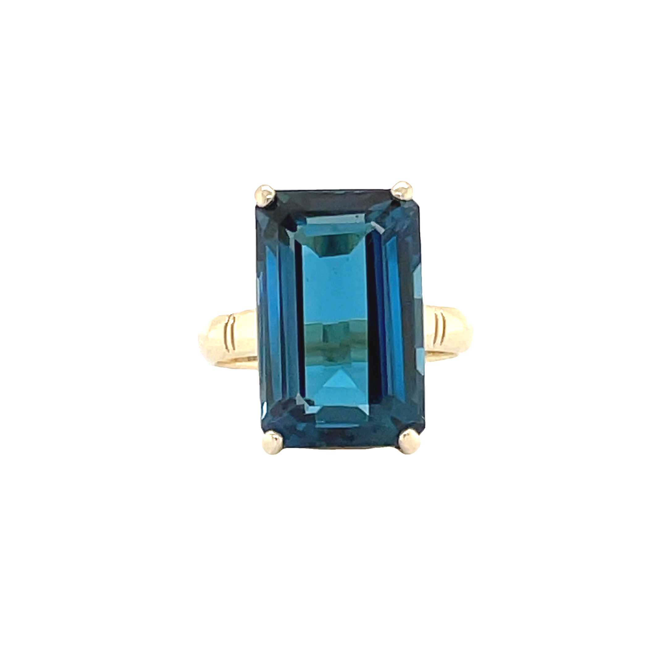 9ct Yellow Gold London Blue Topaz Dress Ring