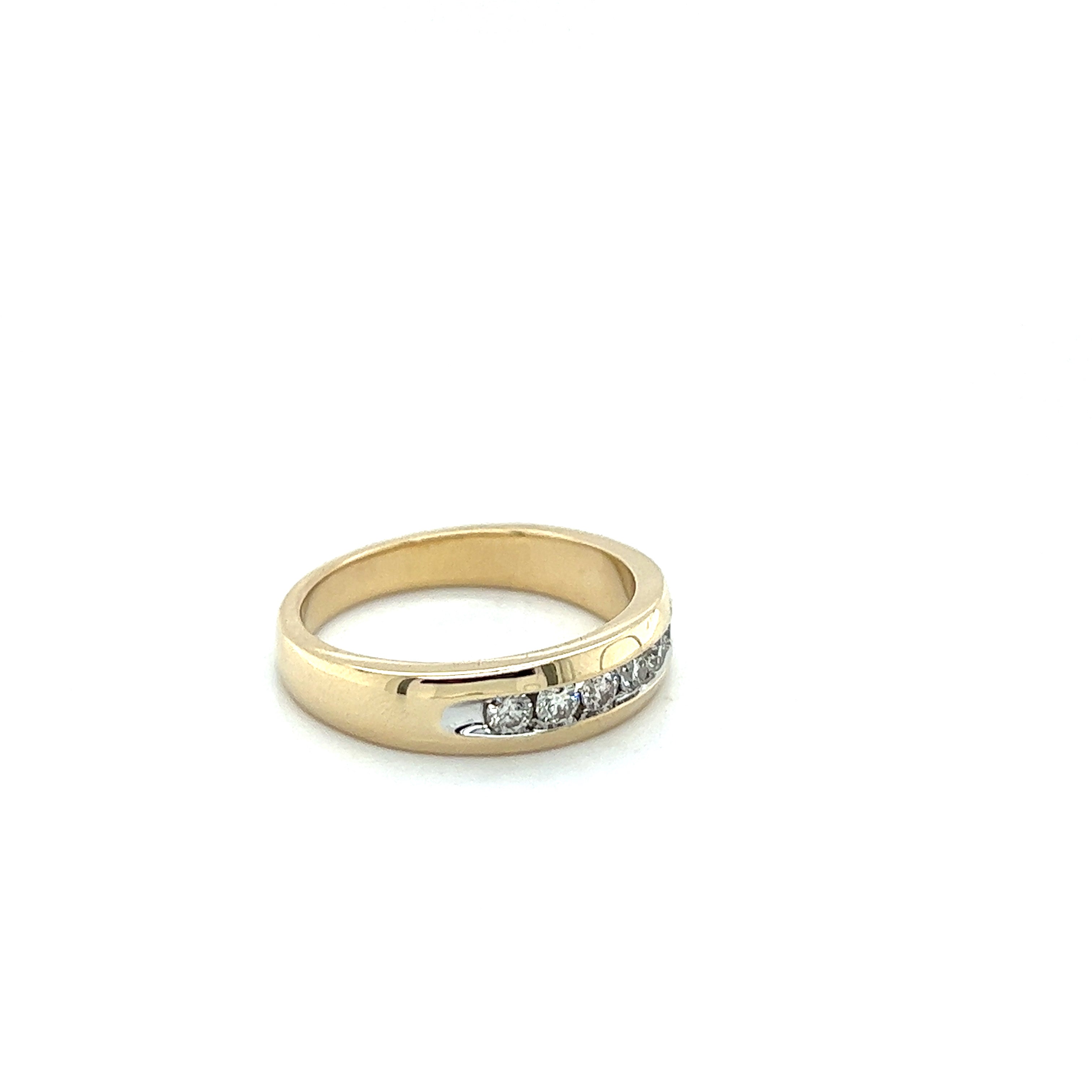 9ct yellow gold diamond band
