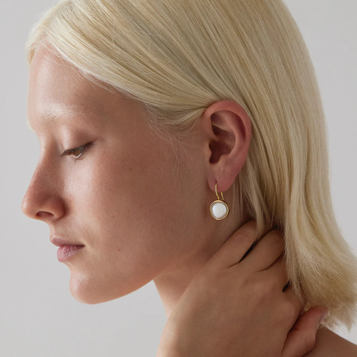 NAJO Chroma Pearl Yellow Gold Earrings
