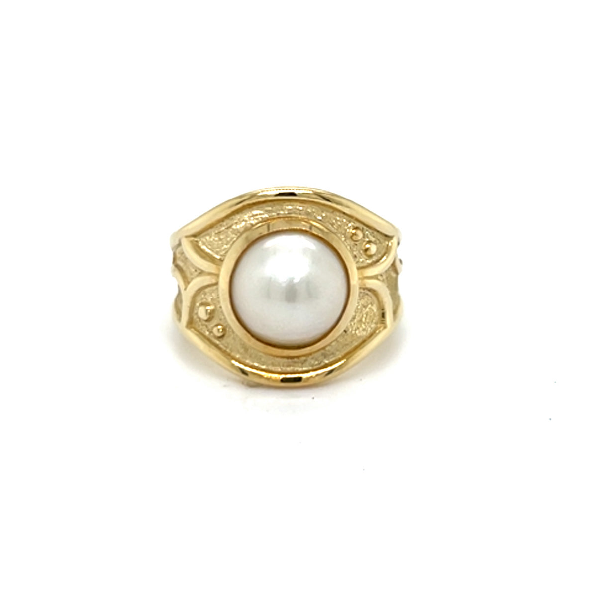 Yellow Gold Pearl Ring