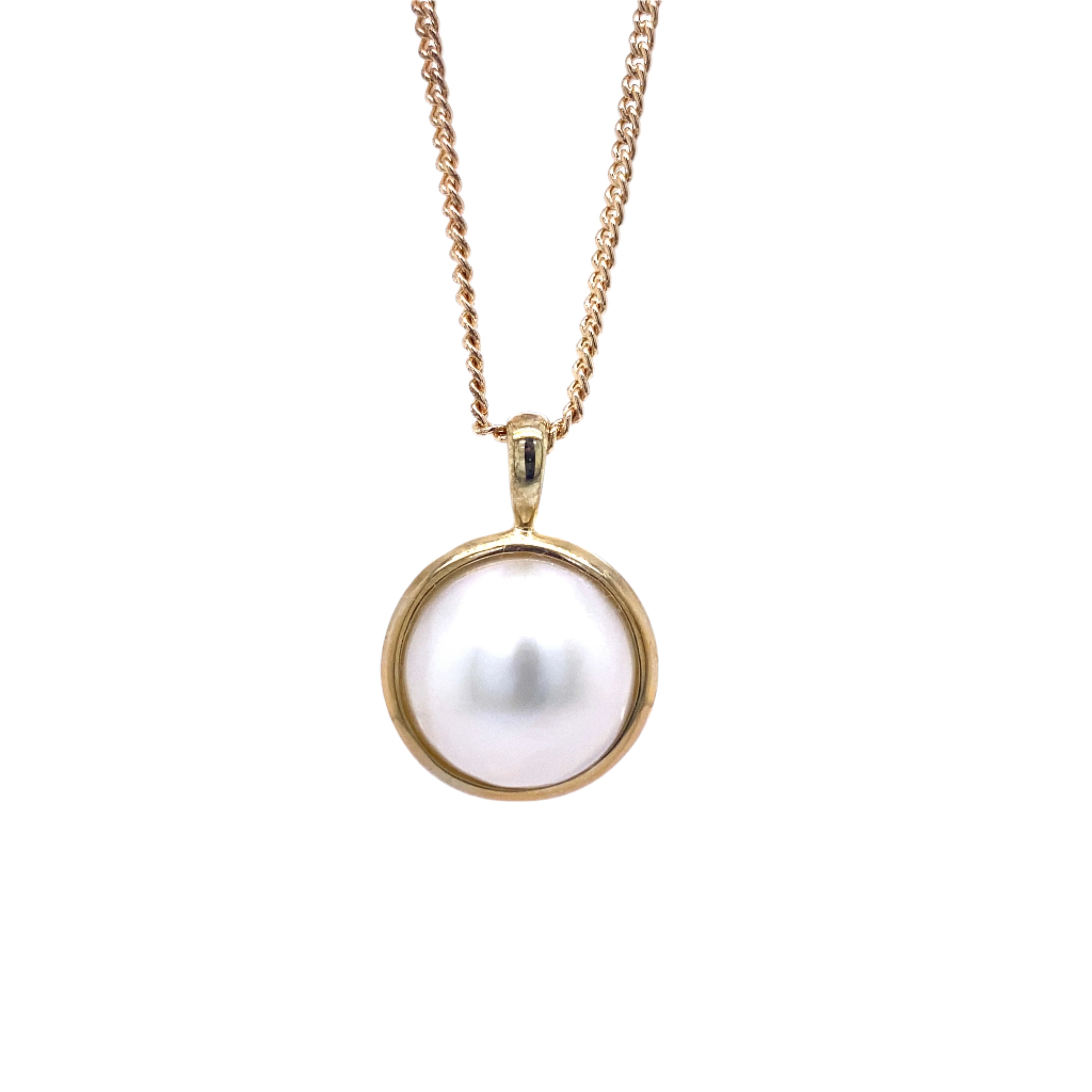 9ct Yellow Gold Mabe Pearl Pendant