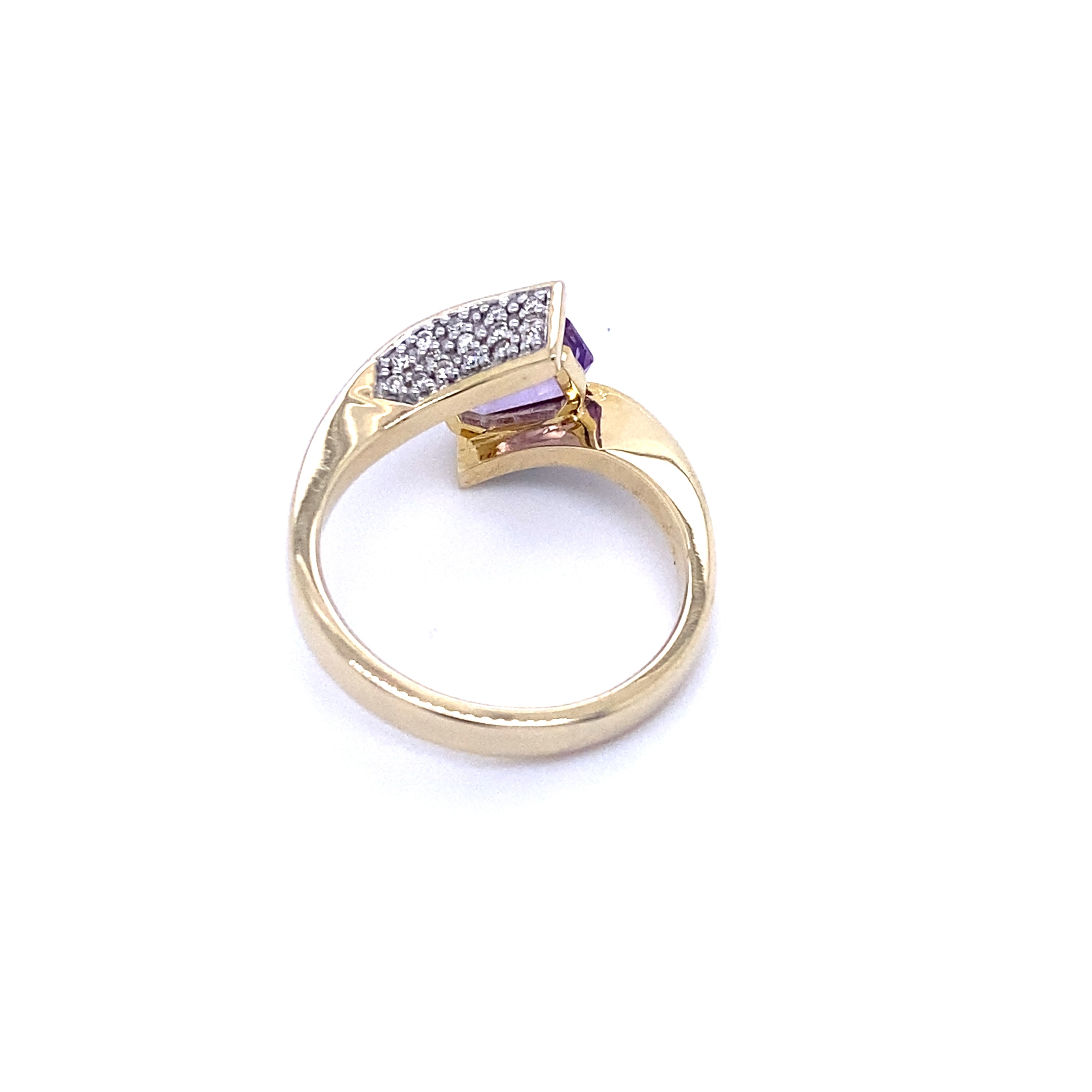 9ct Yellow Gold Amethyst and Diamond Ring
