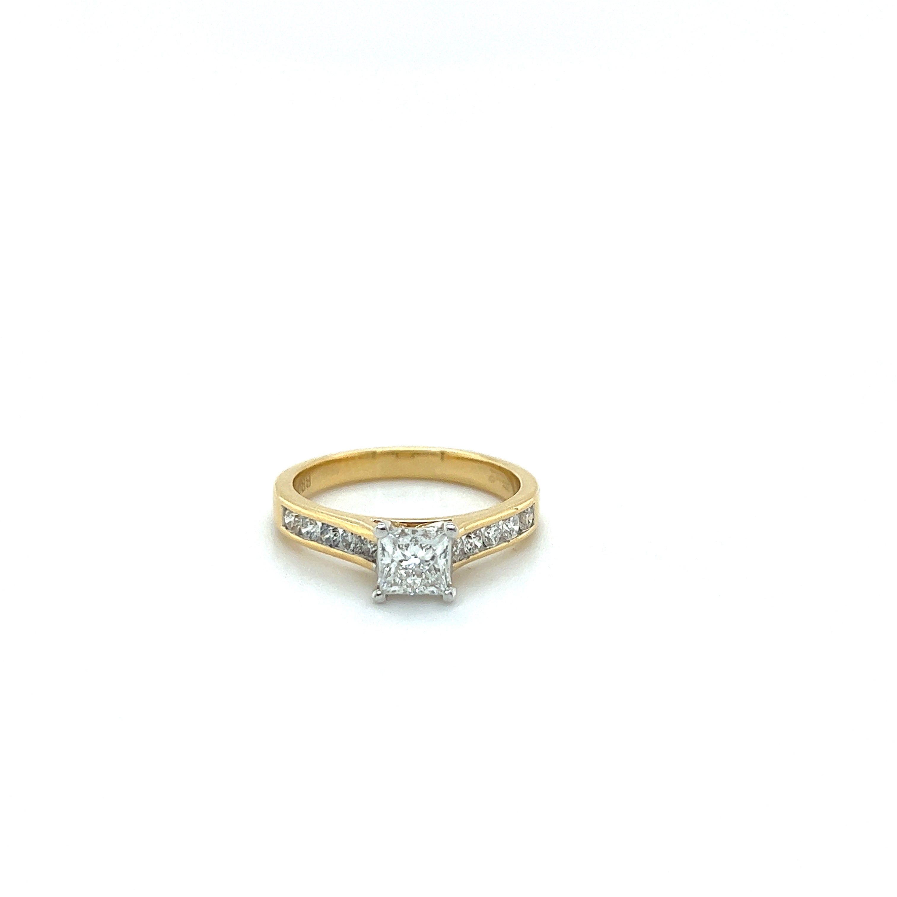 18ct yellow and white gold diamond ring.