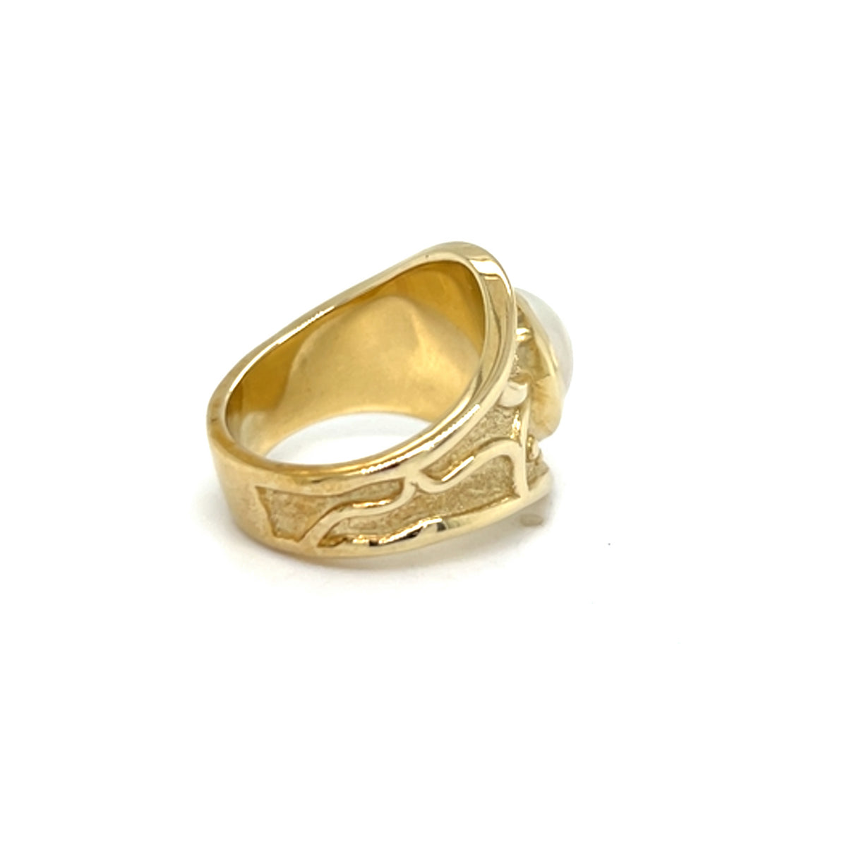 Yellow Gold Pearl Ring