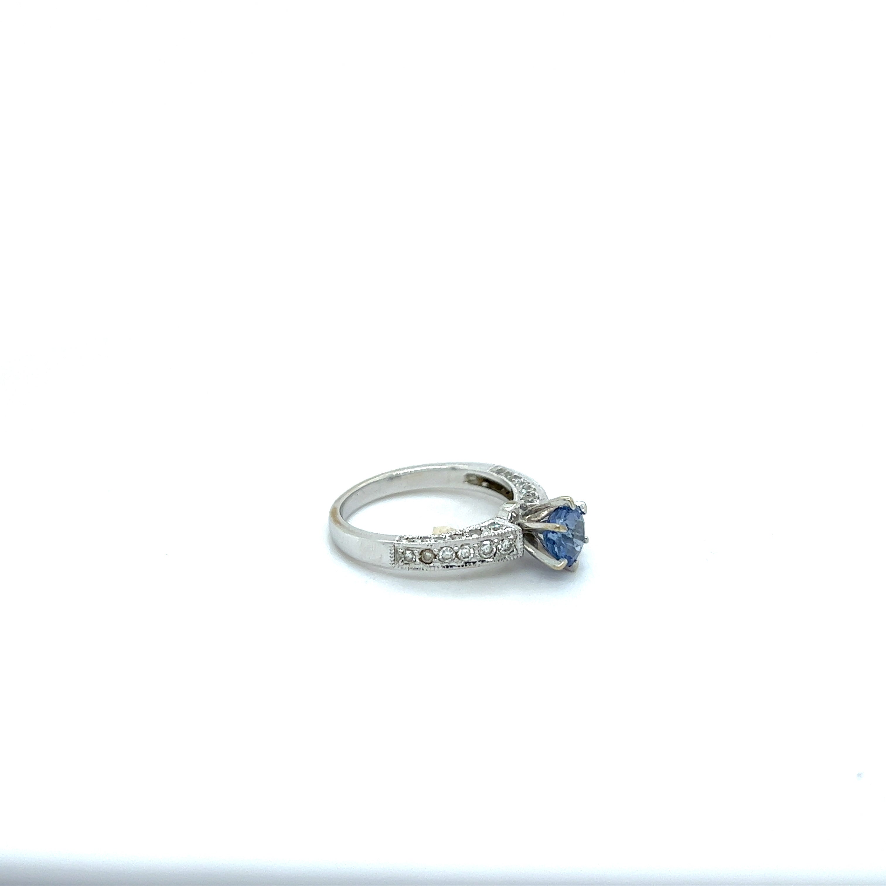 18ct white gold sapphire and diamond ring.